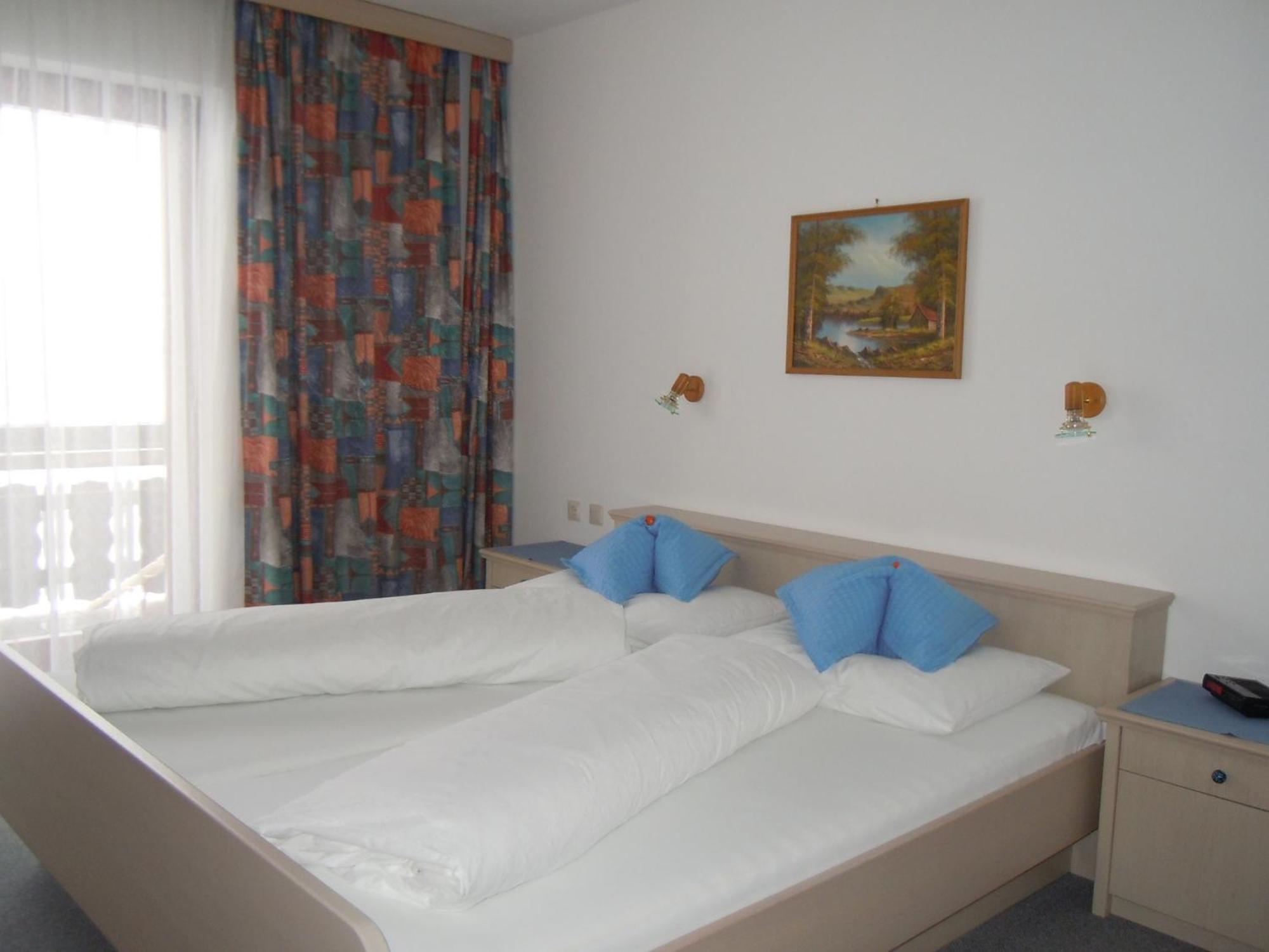Pension Trojerhof Heiligenblut Room photo